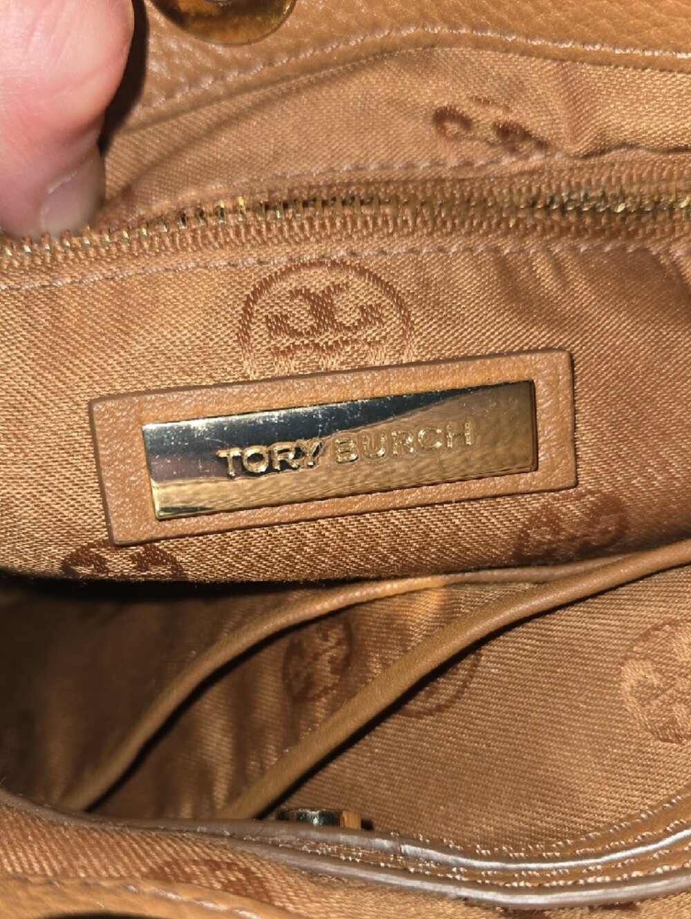 Tory Burch Tan Pebbled Leather Chain-Shoulder Tote - Picture 5 of 5